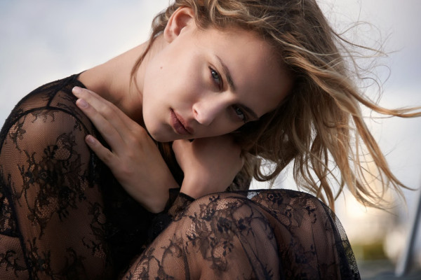 Nora Arnezeder pic #684762